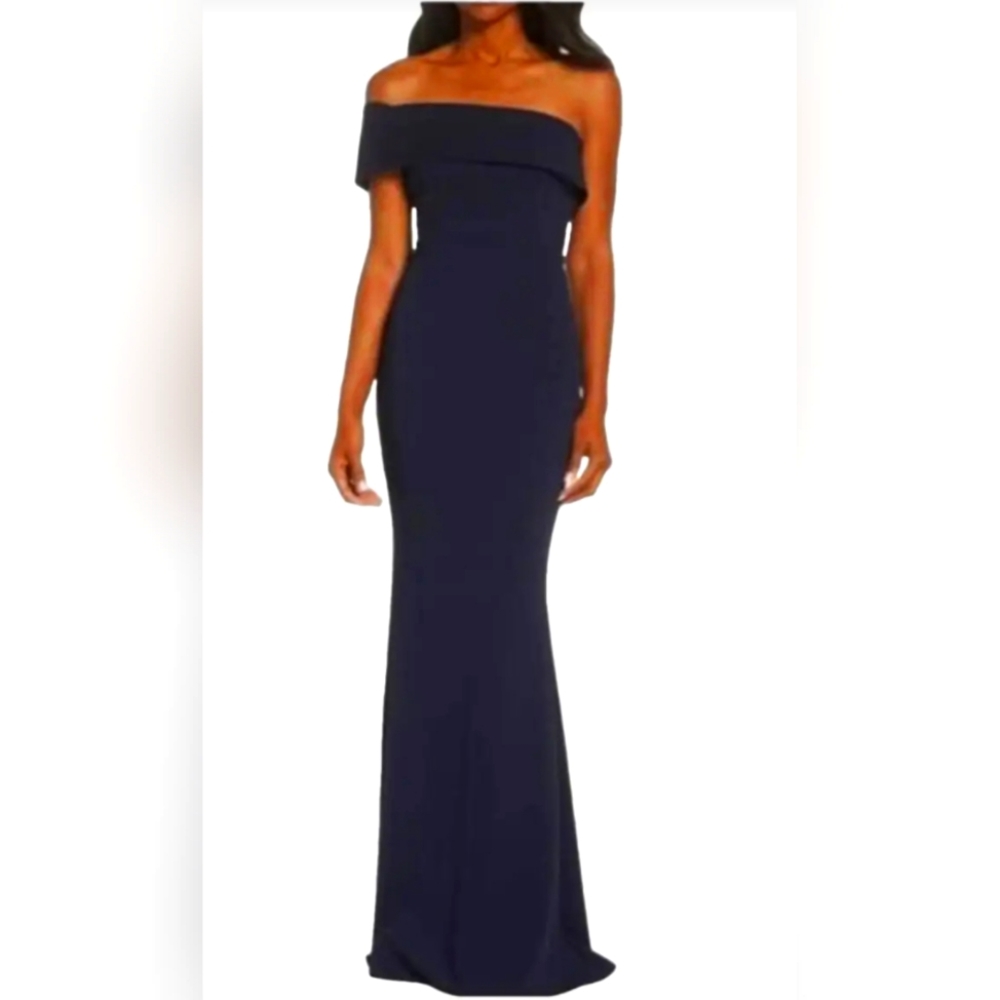 Agua Bendite Navy Gown ,Size 14 ,NWT